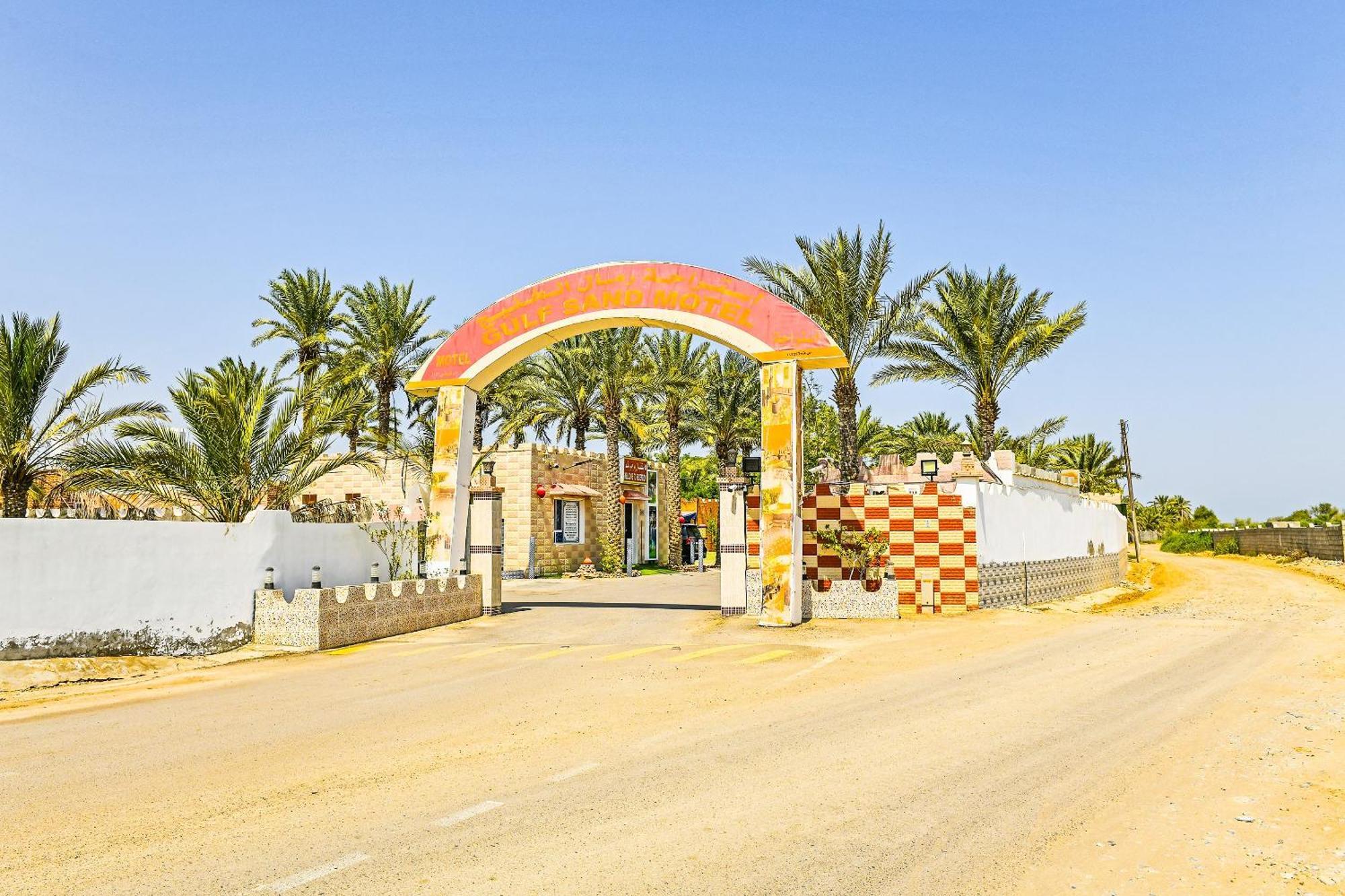 Oyo 138 Gulf Sand Motel Barka Exterior photo
