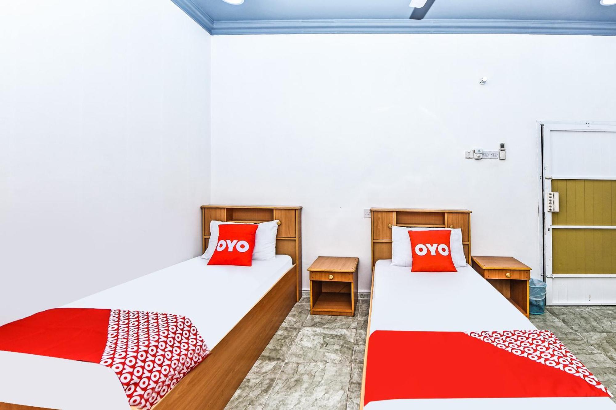 Oyo 138 Gulf Sand Motel Barka Exterior photo